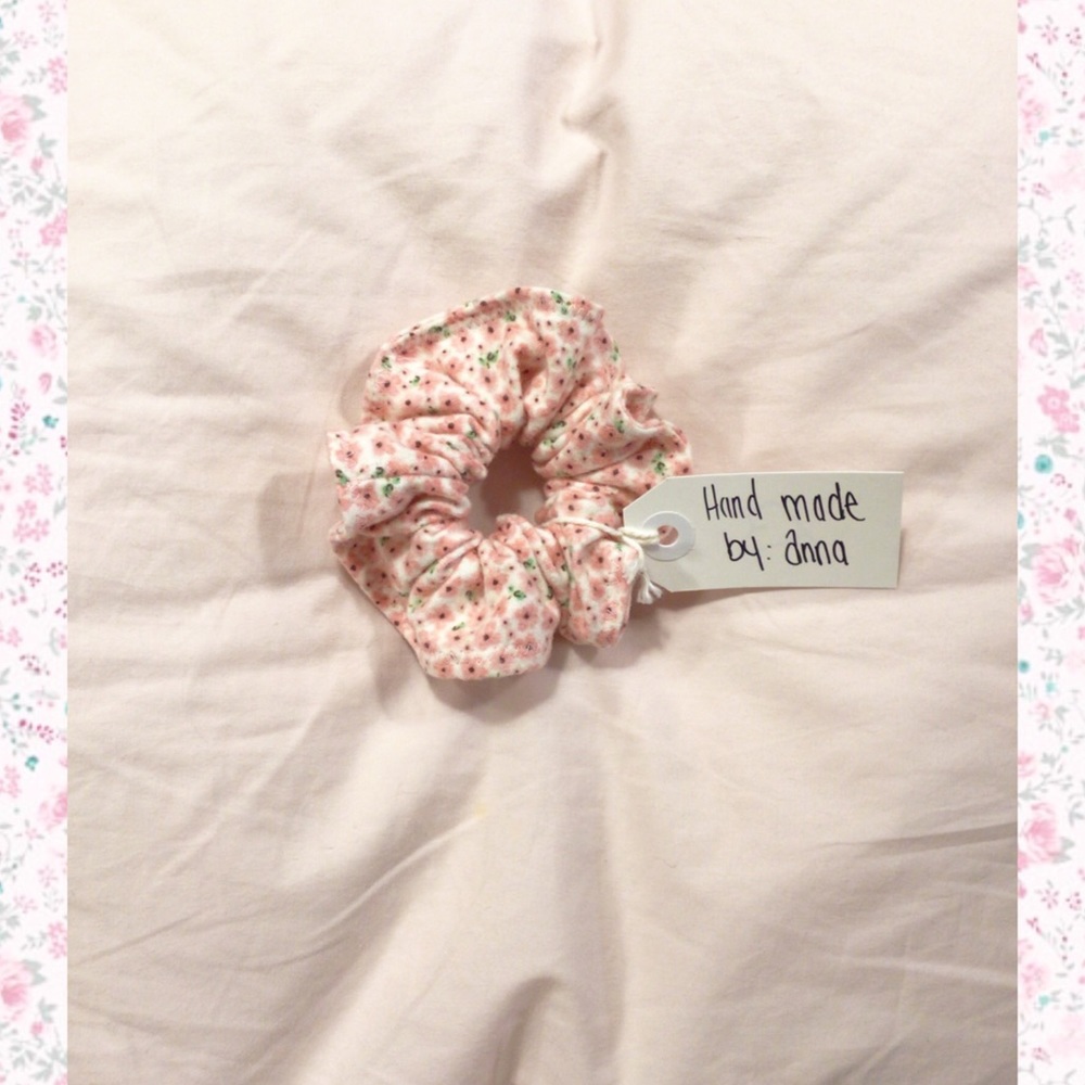 Handmade🧸luxurious hair scrunchie